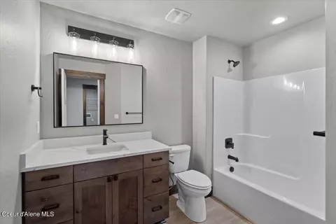 Bath - 113 E Lobo Loop, Hayden, ID 83835 photo 3 of 3
