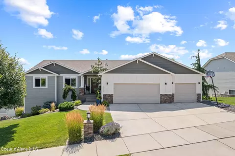 1022 S Harmony Rd, Greenacres, WA 99016