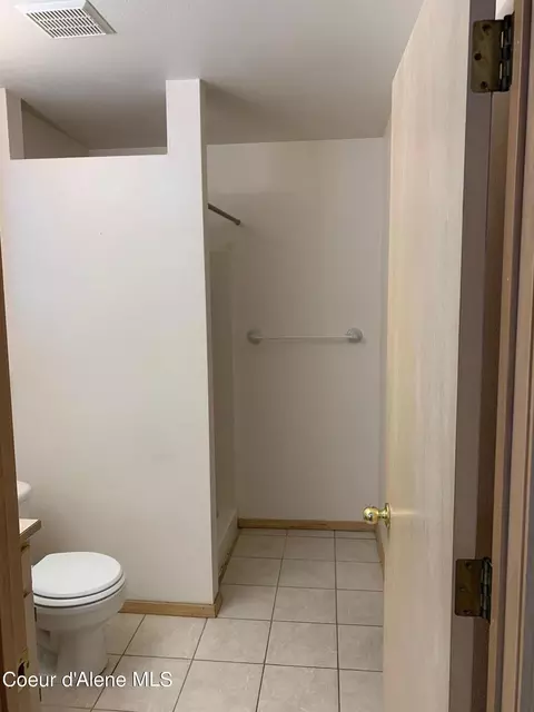 Bath - 500 E Sand Wedge Dr, Post Falls, ID 83854 photo 1 of 3