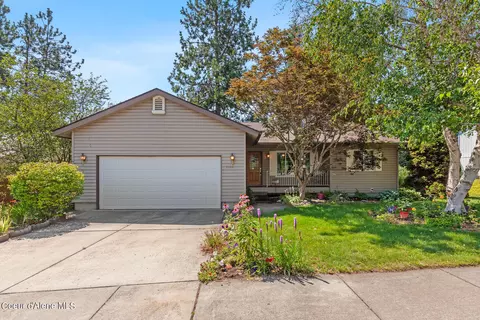 1392 W Ocean Ave, Coeur D'alene, ID 83815