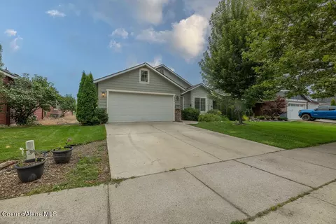 1932 W Yaquina Dr, Post Falls, ID 83854