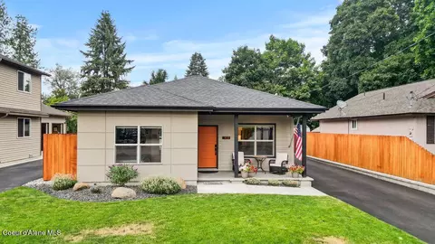 935 W Davidson Ave, Coeur D'alene, ID 83814