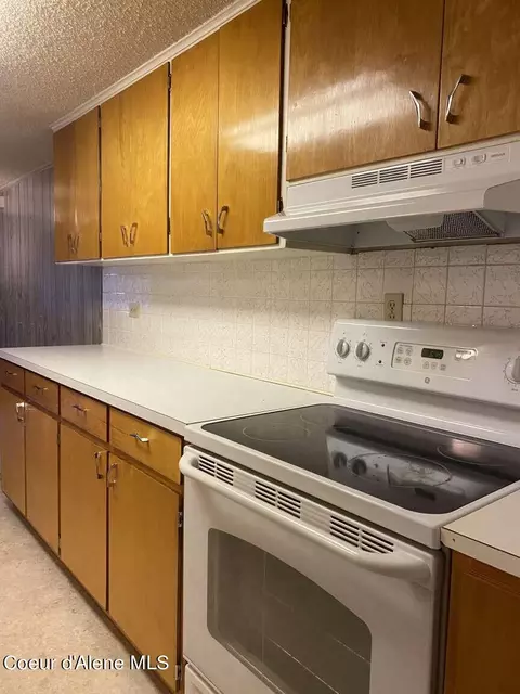 Kitchen - 702 E 9th Ave, Post Falls, ID 83854 photo 1 of 2