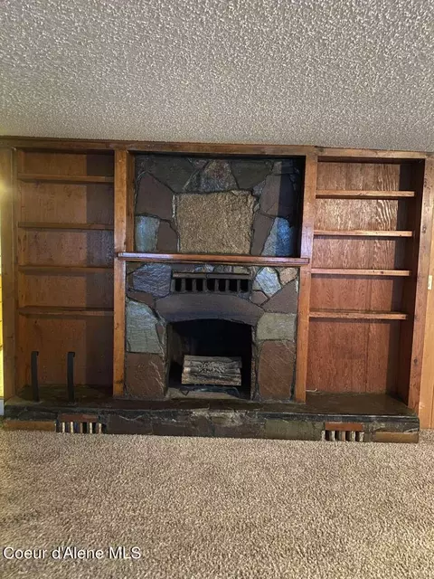 Living - 702 E 9th Ave, Post Falls, ID 83854 photo 2 of 2