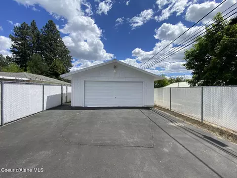 Exterior - 702 E 9th Ave, Post Falls, ID 83854 photo 3 of 5