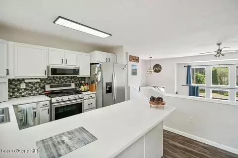 Kitchen - 5135 Forest Ave, Athol, ID 83801 photo 3 of 6