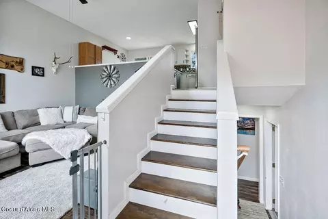 Entry Way - 5135 Forest Ave, Athol, ID 83801 photo 1 of 2