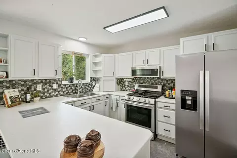 Kitchen - 5135 Forest Ave, Athol, ID 83801 photo 6 of 6