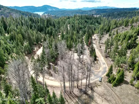 40 E Acres E Ohio Match Rd, Hayden, ID 83835