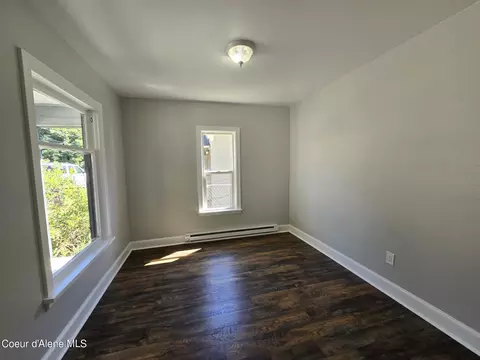 Living - 708 Howard St, Kellogg, ID 83837 photo 4 of 4