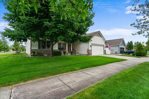 2686 N Partridge Loop, Post Falls, ID 83854 photo 3