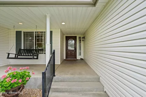 2686 N Partridge Loop, Post Falls, ID 83854 photo 4