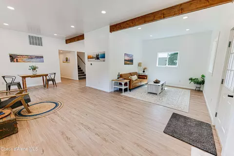 Living - 40 Main Ave, Wallace, ID 83873 photo 1 of 2