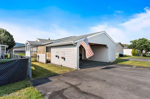 2058 W Pellinore Way, Post Falls, ID 83854