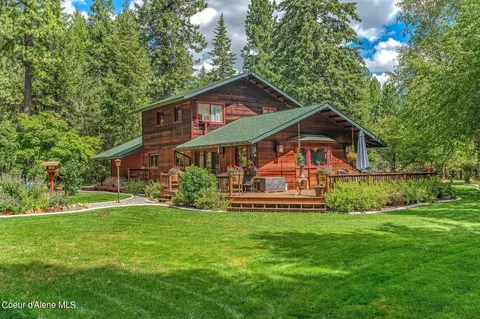 9972 W Creek Side Rd, Coeur D'alene, ID 83814