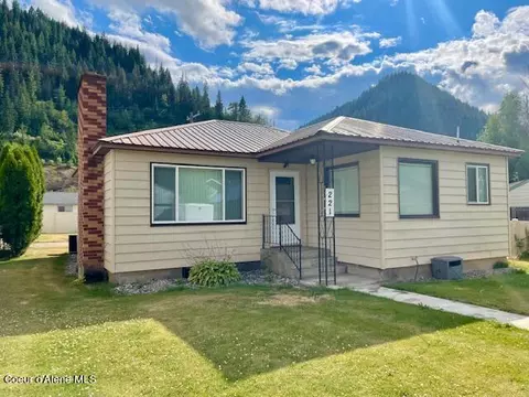 221 Oak Ave, Osburn, ID 83849