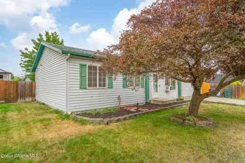 Exterior - 806 E Glacier Peak Dr, Post Falls, ID 83854 photo 6 of 6
