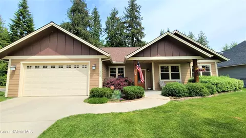 318 Jenny Ln, Sandpoint, ID 83864