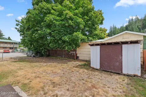 Exterior - 603 C St, Pinehurst, ID 83850 photo 4 of 6