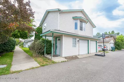 940 N Kenneth Ln, Post Falls, ID 83854