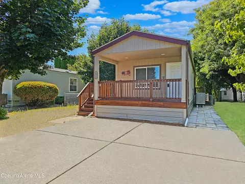 1924 W Dartmouth Cir, Coeur D'alene, ID 83815