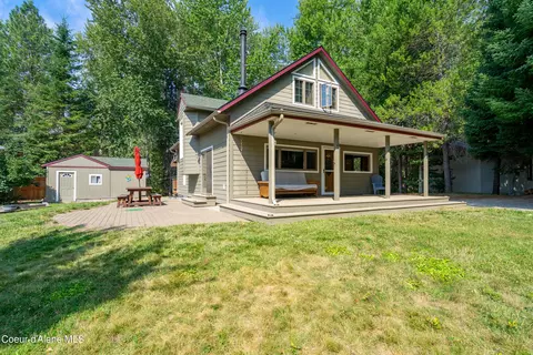 508 Laclede Shores Dr, Laclede, ID 83841