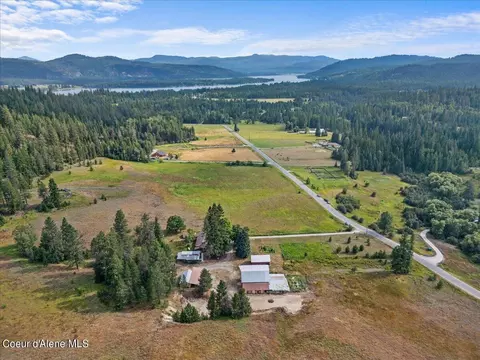 3315 Wrenco Lp, Sandpoint, ID 83864 photo 2