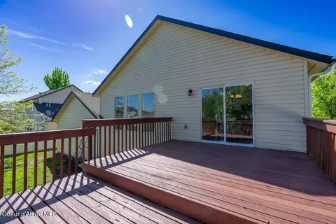 Exterior - 1040 E Warm Springs Ave, Post Falls, ID 83854 photo 3 of 6