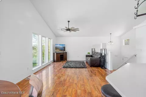 Living - 1040 E Warm Springs Ave, Post Falls, ID 83854 photo 2 of 4
