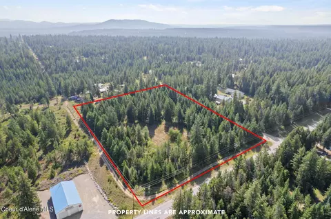 589 Pine View Ln, Spirit Lake, ID 83869