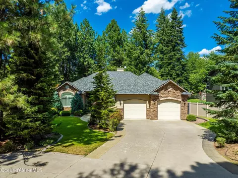 3029 E Lake Forest Dr, Hayden Lake, ID 83835