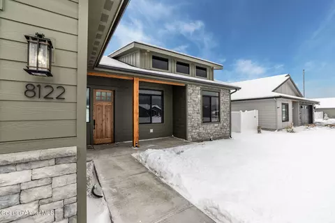 8122 W Splitrail Ave, Rathdrum, ID 83858 photo 2