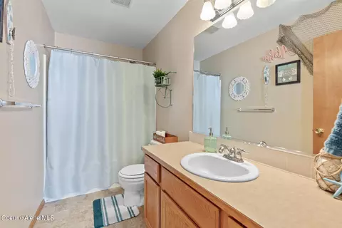 Bath - 3652 N Alfalfa Loop, Post Falls, ID 83854 photo 3 of 4