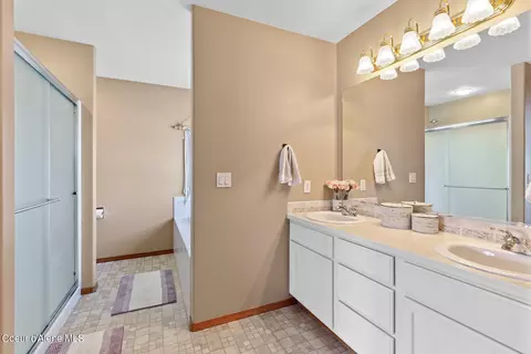 Bath - 3652 N Alfalfa Loop, Post Falls, ID 83854 photo 1 of 4