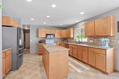 Kitchen - 3652 N Alfalfa Loop, Post Falls, ID 83854 photo 2 of 3