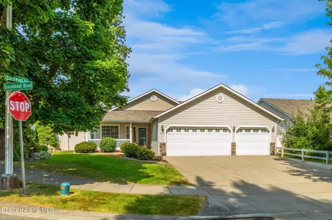 5253 E Steamboat Bnd, Post Falls, ID 83854