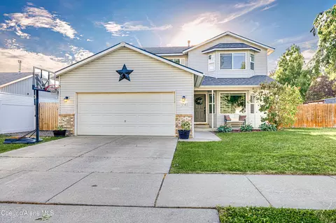 9141 N Prescott Dr, Hayden, ID 83835