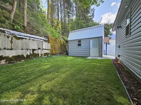 Exterior - 902 Residence St, Wallace, ID 83873 photo 4 of 5