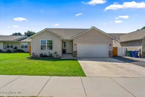 1452 E Yellowstone Ave, Post Falls, ID 83854