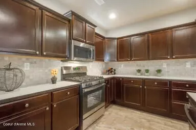 358 E Penstemon Rd, Hayden, ID 83835 photo 4
