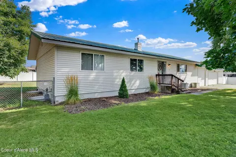 1335 W Miles Ave, Hayden, ID 83835