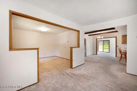671 Upland Dr, Sandpoint, ID 83864 photo 9