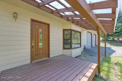 671 Upland Dr, Sandpoint, ID 83864 photo 6