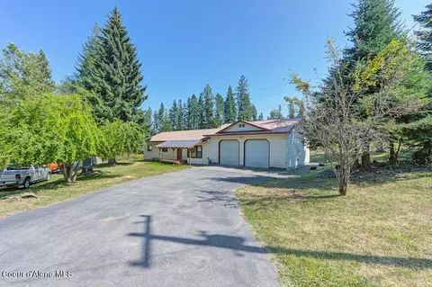 671 Upland Dr, Sandpoint, ID 83864