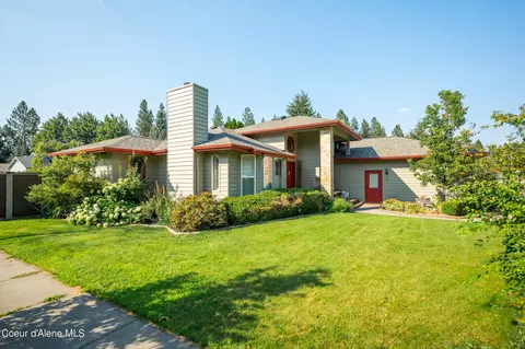 6177 N Galewood Dr, Coeur D'alene, ID 83815