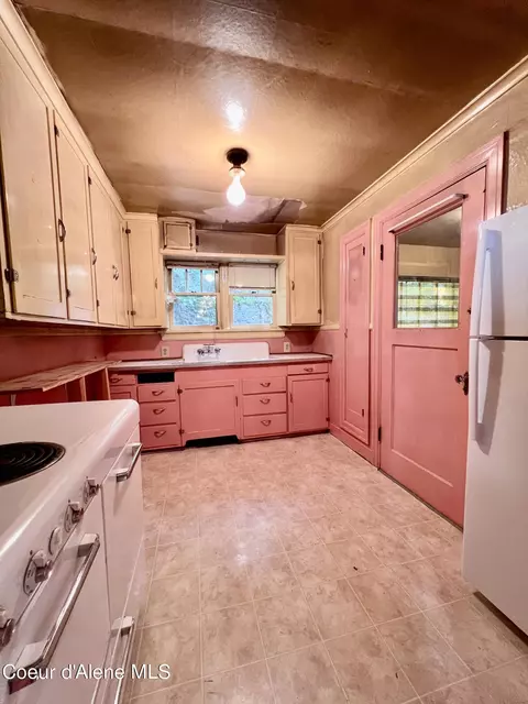 616 Pearl St, Wallace, ID 83873 photo 20