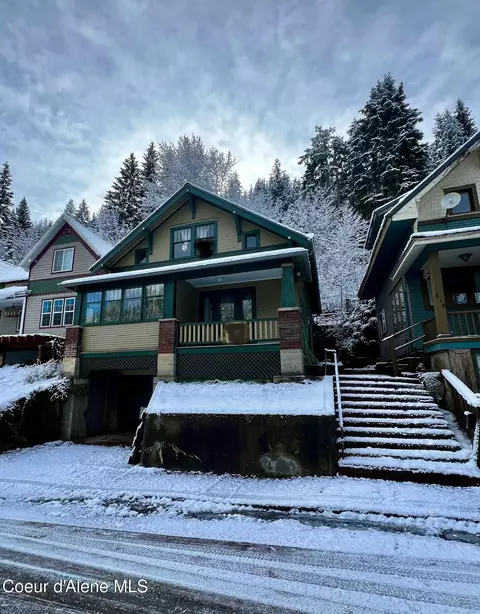 616 Pearl St, Wallace, ID 83873