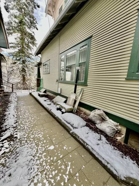 616 Pearl St, Wallace, ID 83873 photo 4