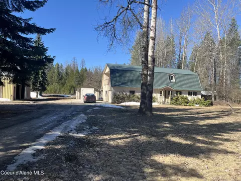 192 Selkirk Rd, Sandpoint, ID 83864