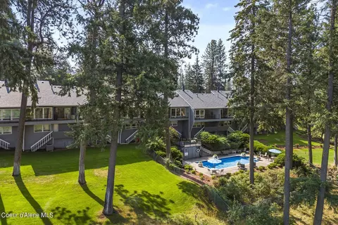 10637 N Friar Dr #19, Hayden, ID 83835